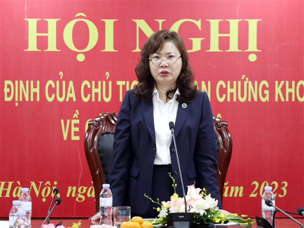 Đồng chí Vũ Thị Chân Phương, Chủ tịch UBCKNN phát biểu tại Hội nghị
